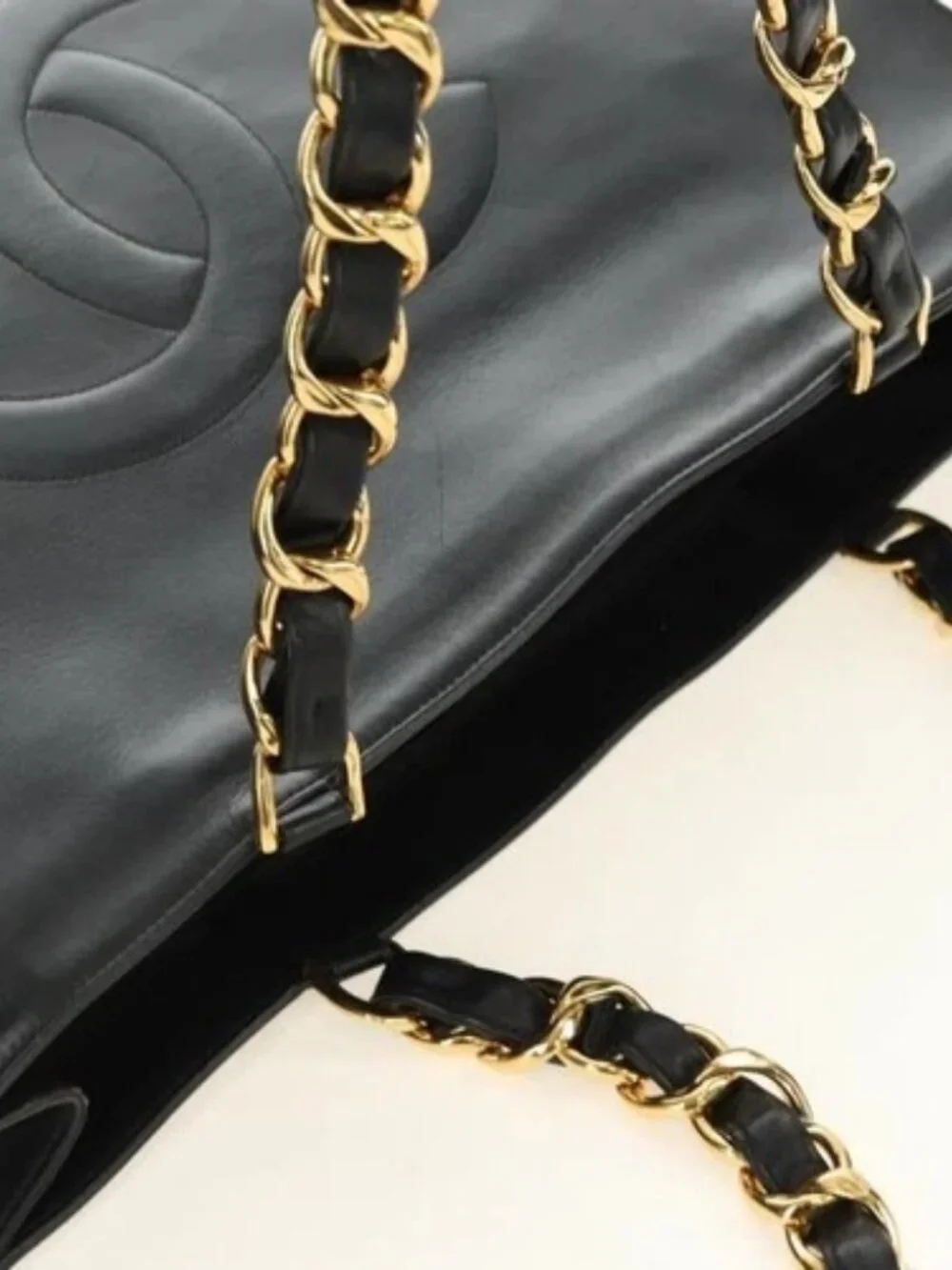 CHANEL Chain Tote Bag Leather Black Gold CC Auth 180487SAV